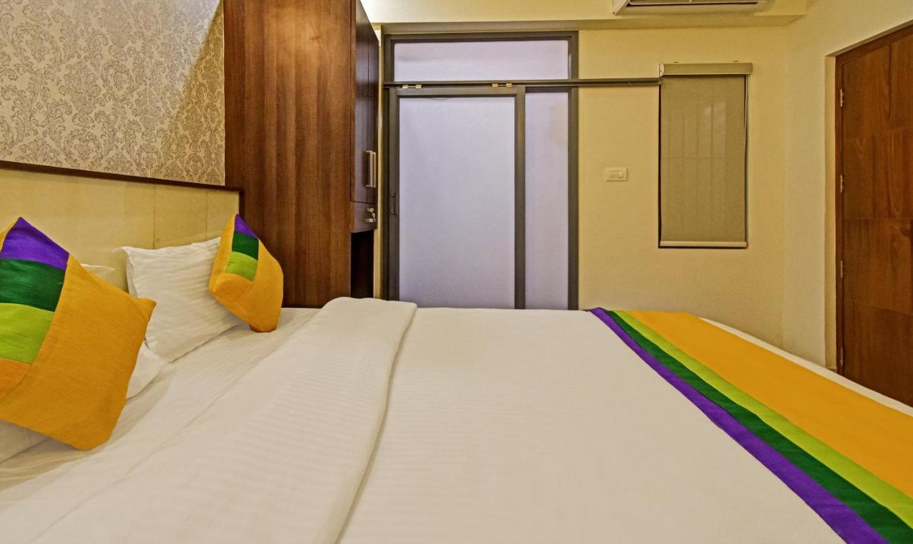 Itsy Hotels Deluxe Inn 첸나이 외부 사진