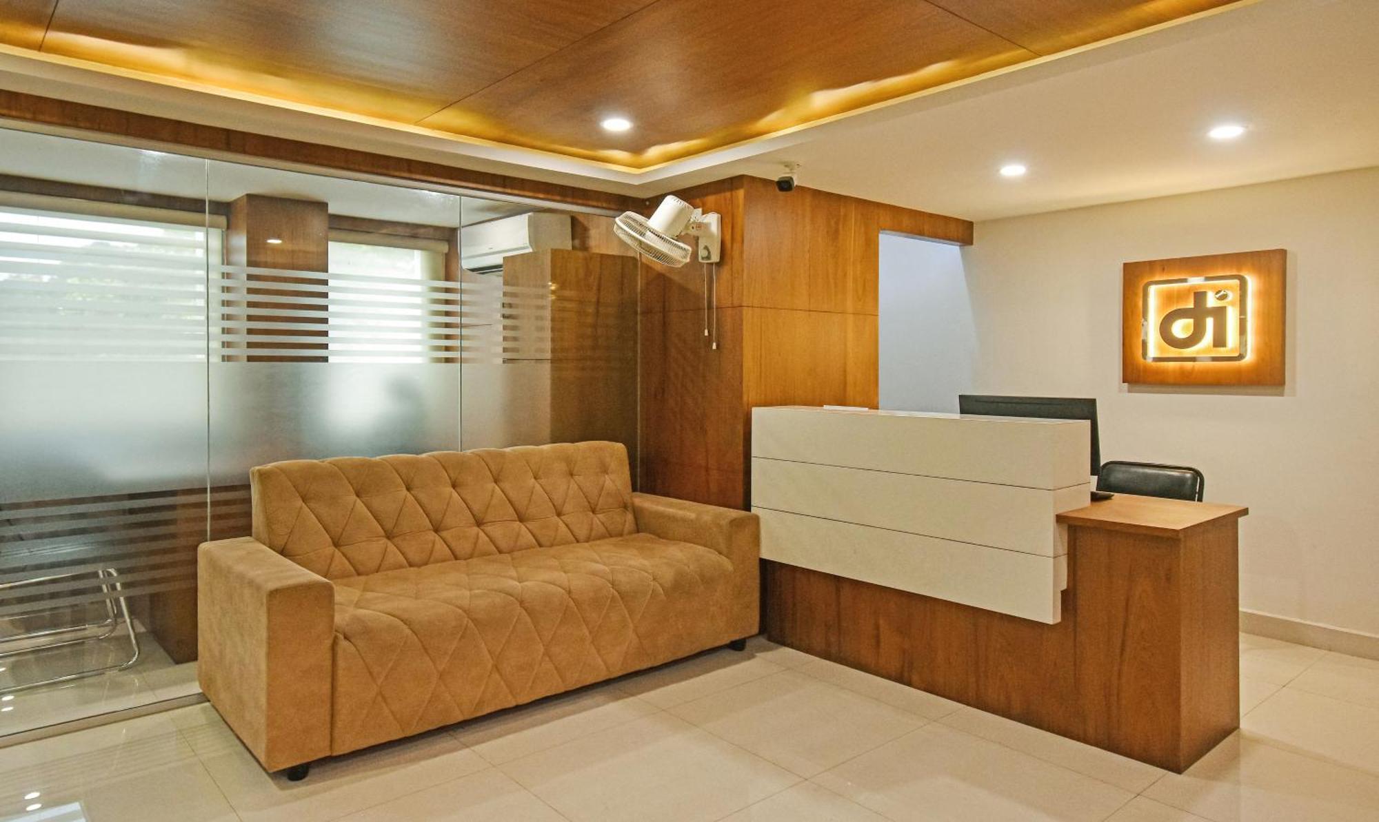 Itsy Hotels Deluxe Inn 첸나이 외부 사진