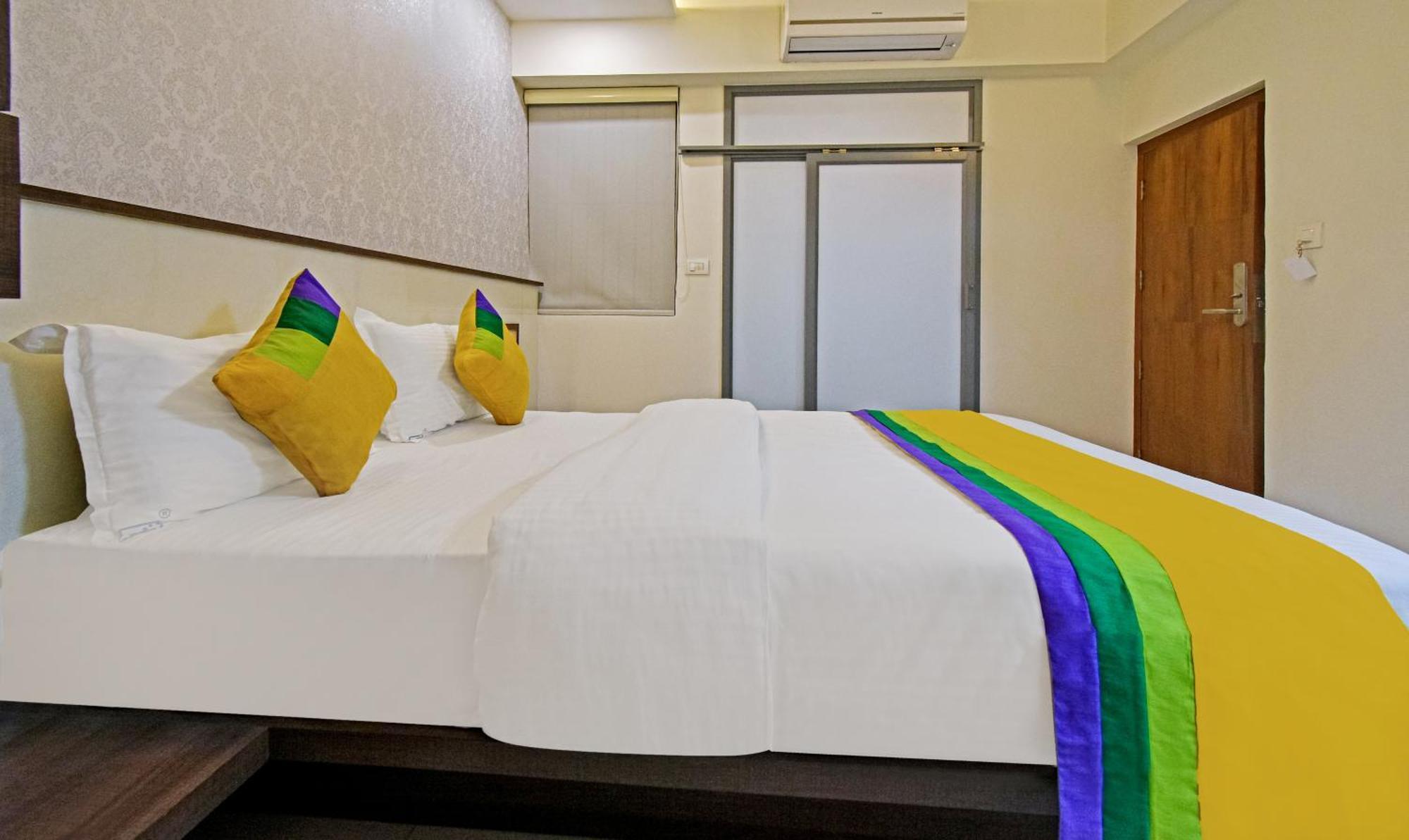 Itsy Hotels Deluxe Inn 첸나이 외부 사진