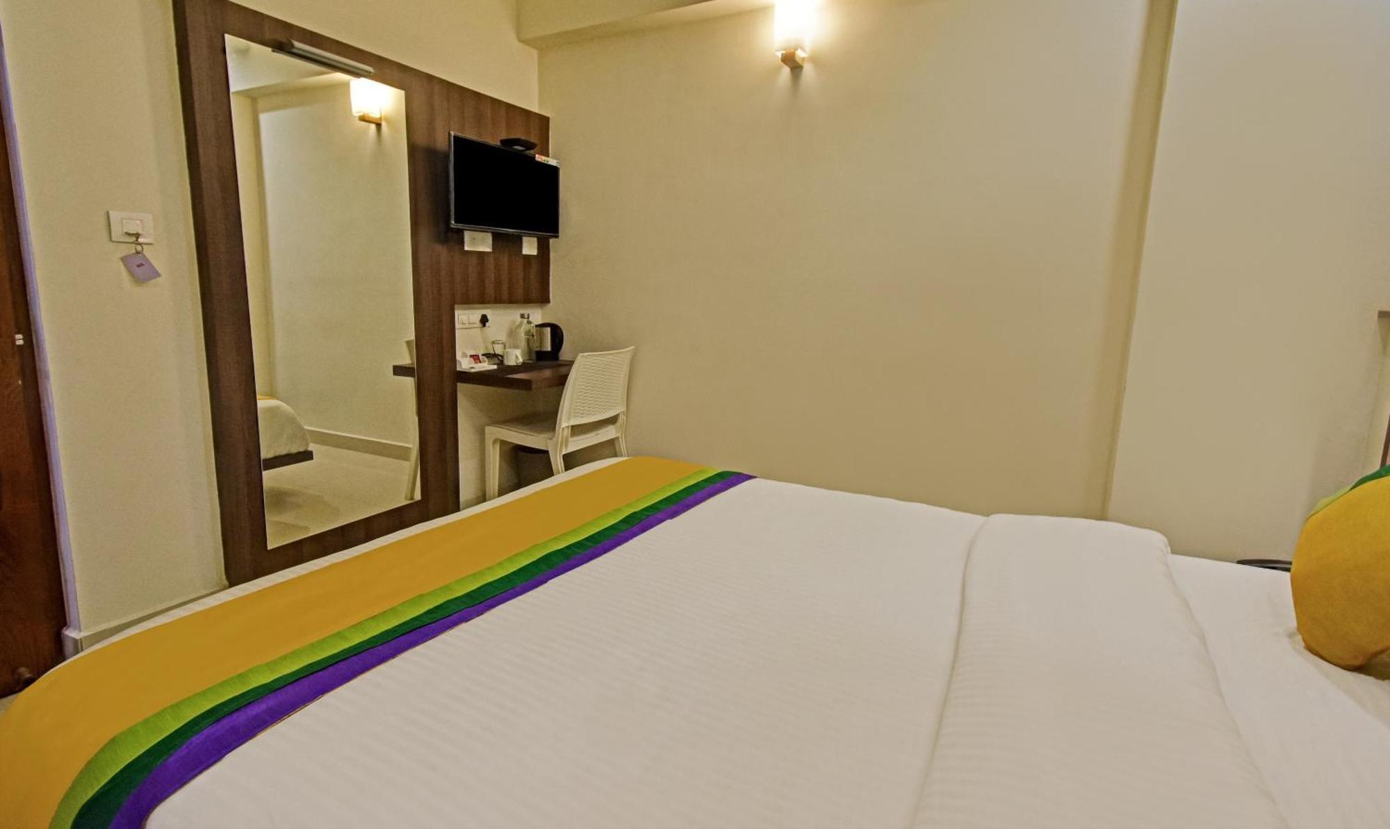 Itsy Hotels Deluxe Inn 첸나이 외부 사진