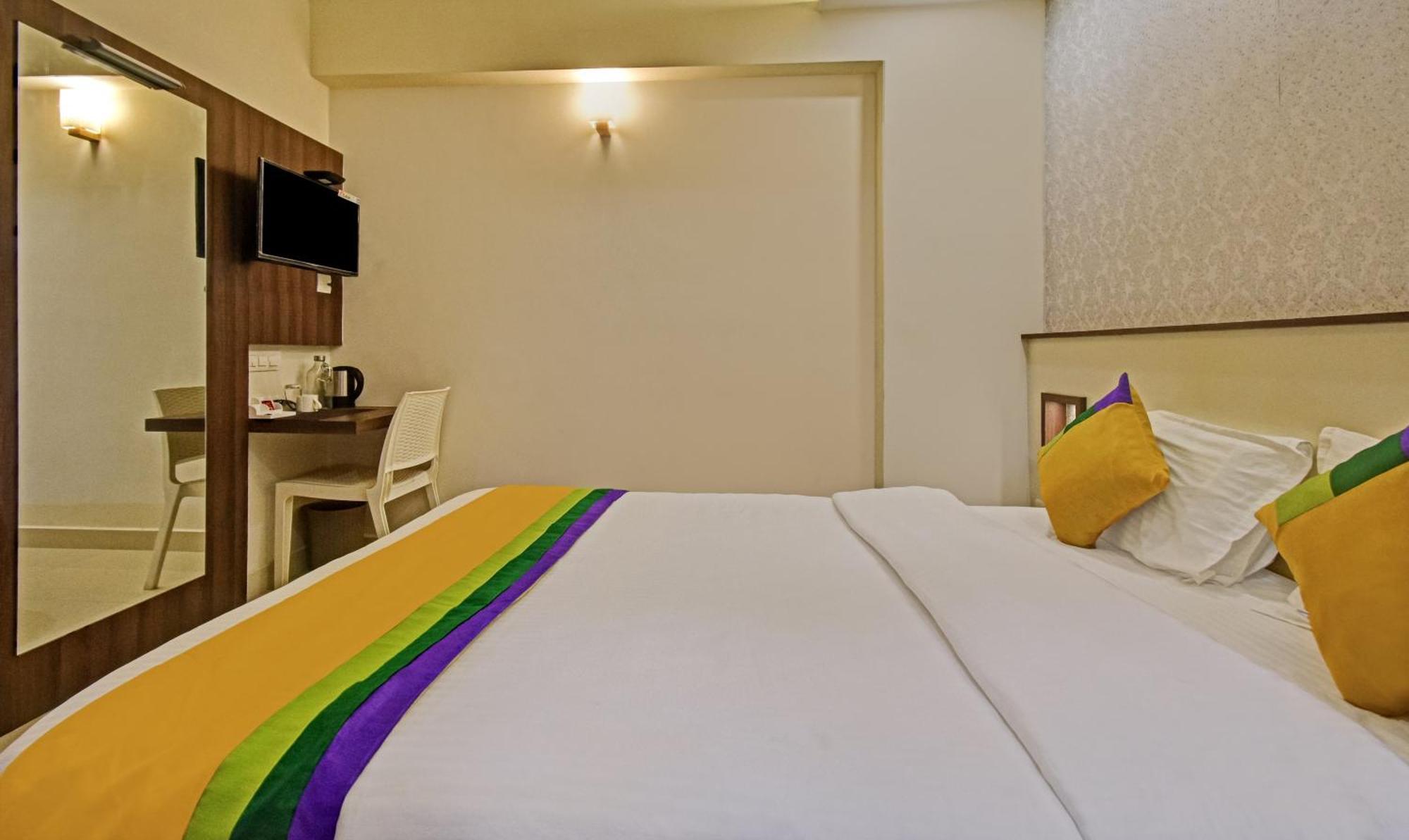 Itsy Hotels Deluxe Inn 첸나이 외부 사진